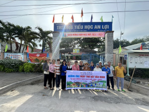 Hoạt động Hưởng ứng "Ngày thứ Bảy Văn minh" của Trường Tiểu học An Lợi đón chào năm học mới 2024-2025